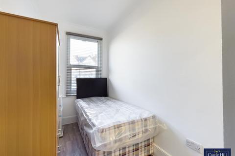undefined, West Ealing W13