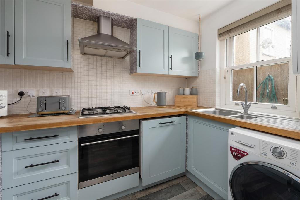 Falcon Close, Herne Bay