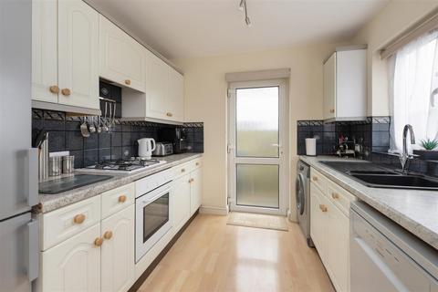 3 bedroom detached house for sale, Pinewood Close, Ramsgate