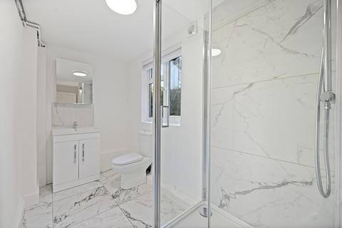 1 bedroom flat to rent, Curwen Road, London W12