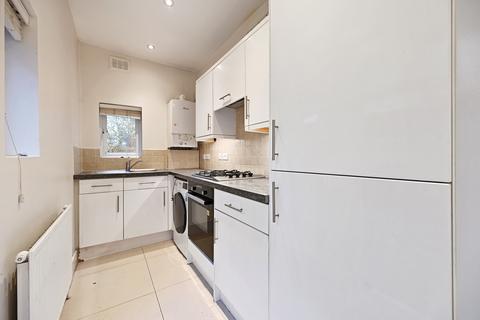 2 bedroom flat to rent, Goodwin Road, London W12