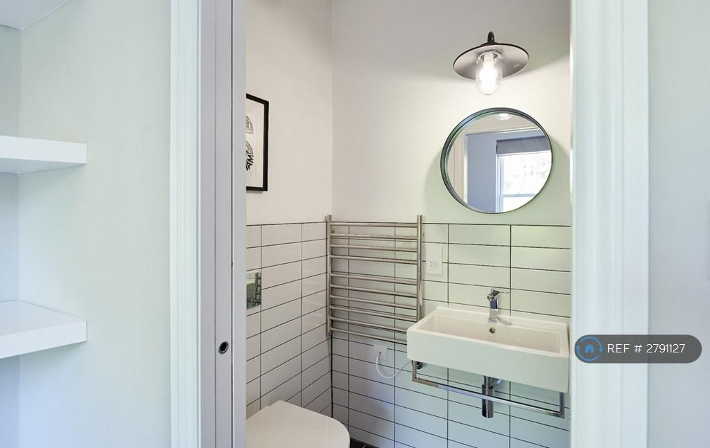 Bedroom 1 Ensuite