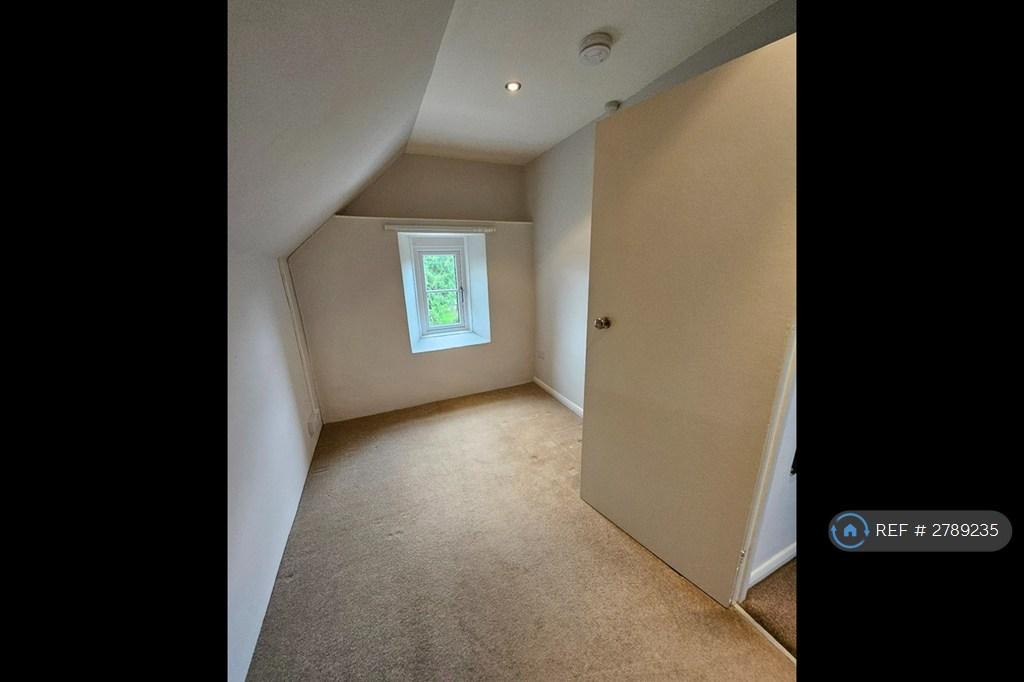 Smaller Bedroom