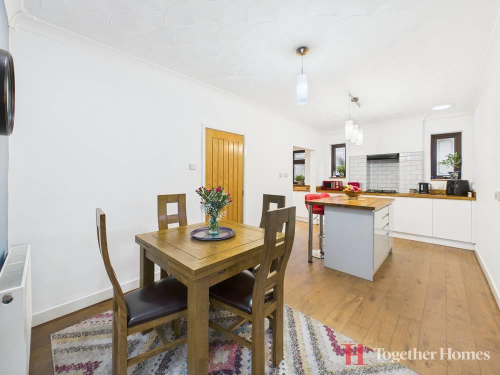 Diner/kitchen