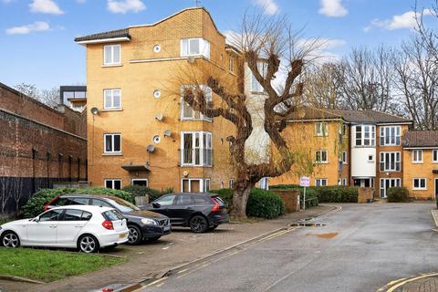 2 bedroom apartment for sale, Shalbourne Square, London, E9