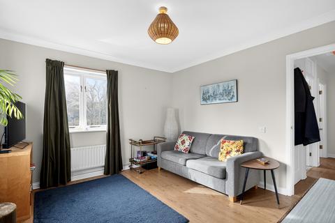 2 bedroom apartment for sale, Shalbourne Square, London, E9
