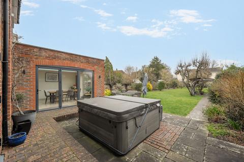 4 bedroom property for sale, Woodlands Avenue, Emsworth, PO10