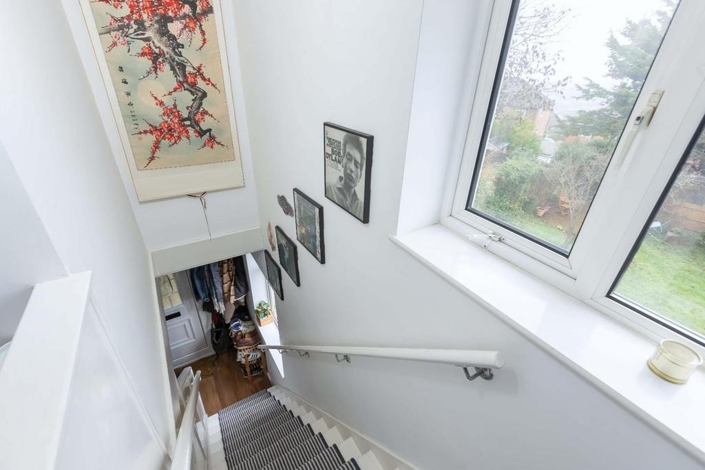 Lyminster Ave 9.jpg