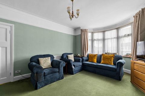3 bedroom terraced house for sale, Fairlands Avenue, Thornton Heath CR7