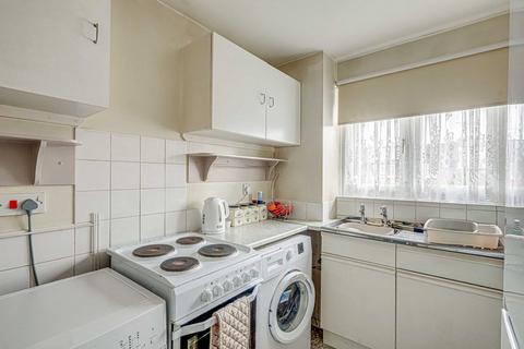 undefined, Sandon Close, Rochford, SS4