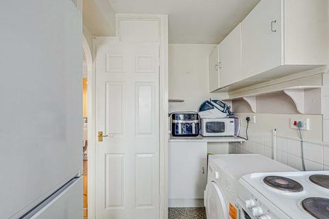 undefined, Sandon Close, Rochford, SS4