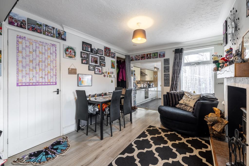 13 Station Street (Holbeach)-14