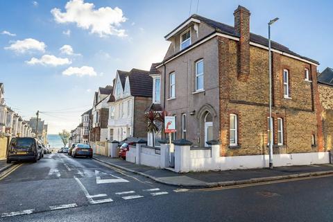 2 bedroom apartment for sale, Albert Road, Ramsgate CT11