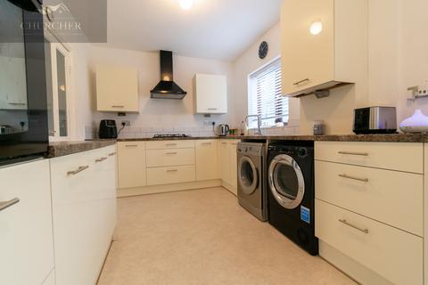 undefined, Ormskirk L39