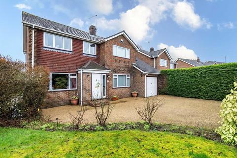 undefined, Copthorne, Crawley RH10