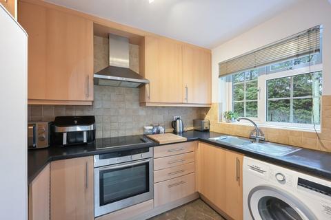 undefined, Hillcrest, WEYBRIDGE, KT13