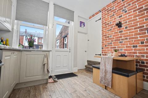 2 bedroom terraced house for sale, Elizabeth Street, Wakefield, West Yorkshire