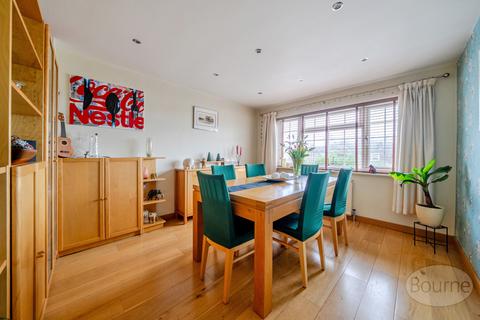 4 bedroom detached house for sale, Farnham Park Close, Farnham, Surrey, GU9