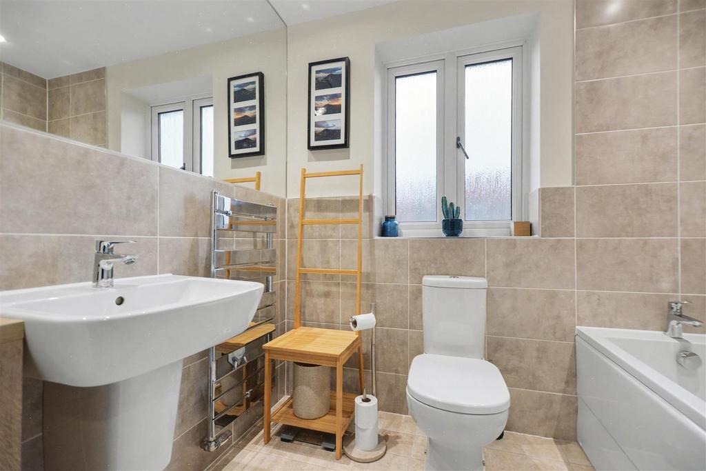 Bathroom.jpeg