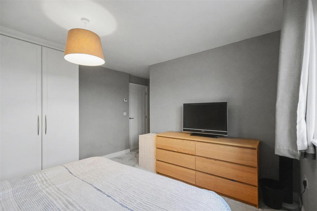 Bedroom 1 2.jpeg