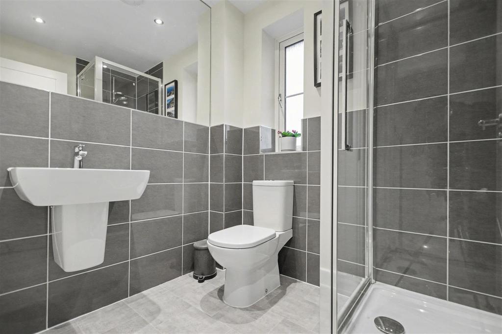 En Suite 1.jpeg