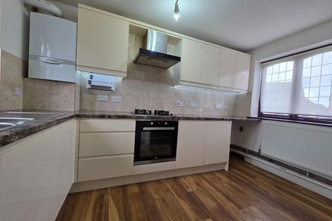 2 bedroom semi-detached house for sale, Swinford Hollow, Northampton NN3