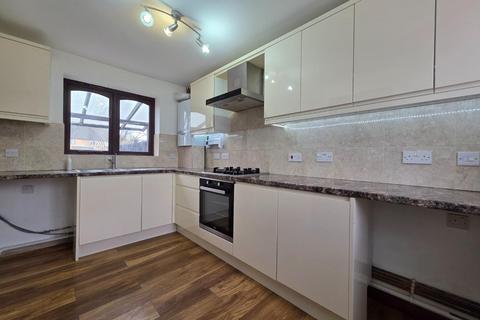 2 bedroom semi-detached house for sale, Swinford Hollow, Northampton NN3