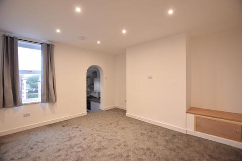 2 bedroom flat to rent, South View Terrace, Whickham, NE16