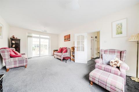 2 bedroom detached bungalow for sale, Oakfield Road, Kingswood, Bristol