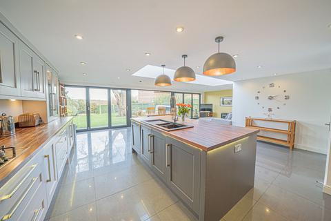 5 bedroom detached house for sale, Floyd Grove, Balsall Common, CV7