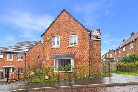 3 bedroom detached house for sale, Elm Road, Blaydon NE21