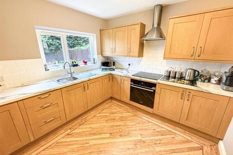 undefined, Pevrel Place, Kettering NN14