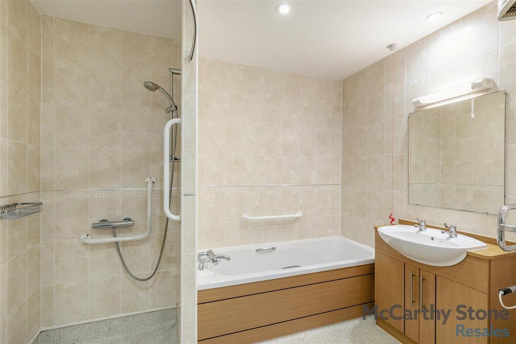 8677972-interior11.jpg