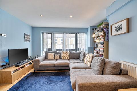 2 bedroom apartment for sale, Maud Road, London