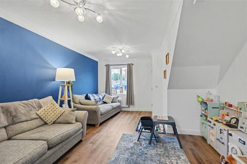 3 bedroom terraced house for sale, Redbridge Close, Ilkeston, Derbyshire