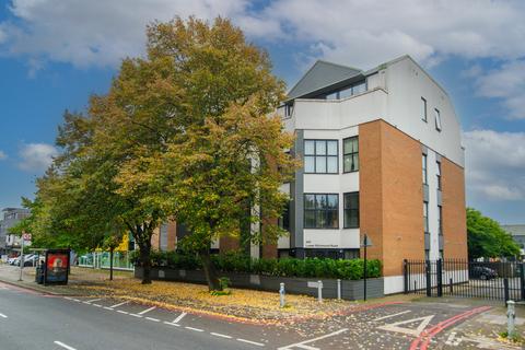 2 bedroom apartment to rent, Lower Richmond Road, Richmond, TW9