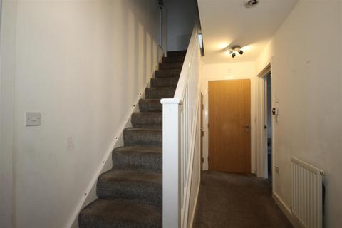 4 bedroom detached house for sale, Mapplewell Road, Castleford