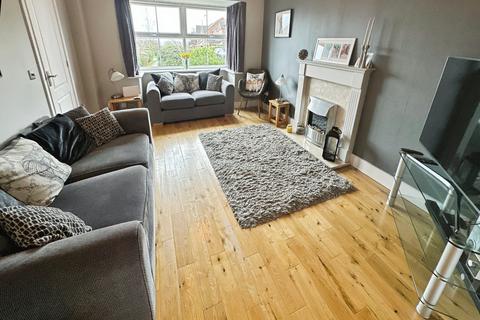 4 bedroom detached house for sale, Aston Drive, Newhall, Swadlincote, Derbyshire, DE11