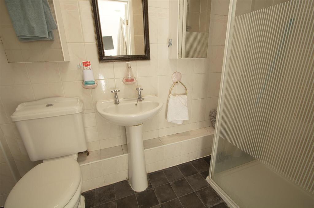 ENSUITE.jpg
