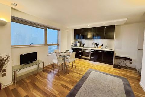 1 bedroom flat to rent, Riverside Way, Leeds, West Yorkshire, LS1