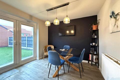 4 bedroom detached house for sale, Davison Drive, Shrewsbury