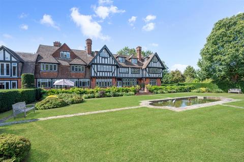 undefined, Holly Hill Drive, Banstead