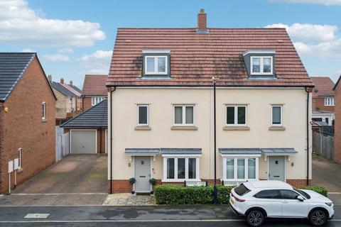 undefined, Century Lane, Slough SL2