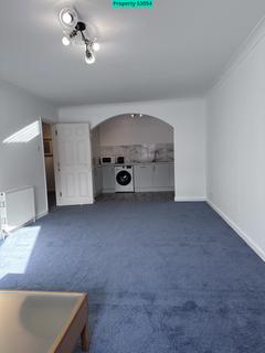 1 bedroom flat to rent, Flat 8, Anglia Court, 35 Norwich Road, Bournemouth, BH2