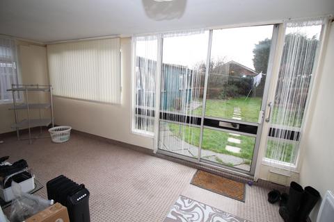 2 bedroom bungalow for sale, The Greenway, Great Clacton
