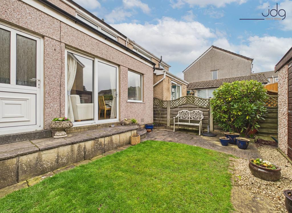 Private rear patio ideal for summer seating