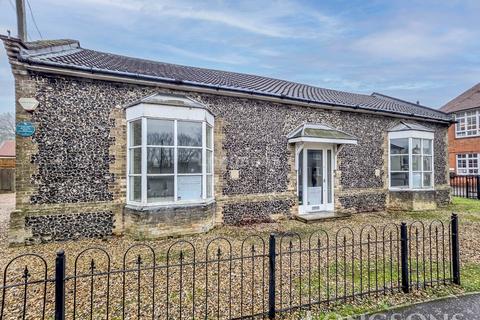 Property to rent - High Street, Watton
