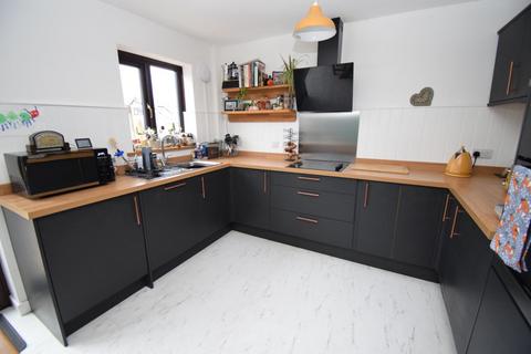 3 bedroom end of terrace house for sale, Maes Y Garth, Minffordd, Penrhyndeudraeth