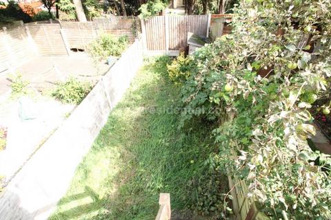 2 bedroom flat to rent, Glenwood Ave, Westcliff