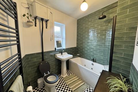 3 bedroom end of terrace house for sale, Samuel Street, Levenshulme